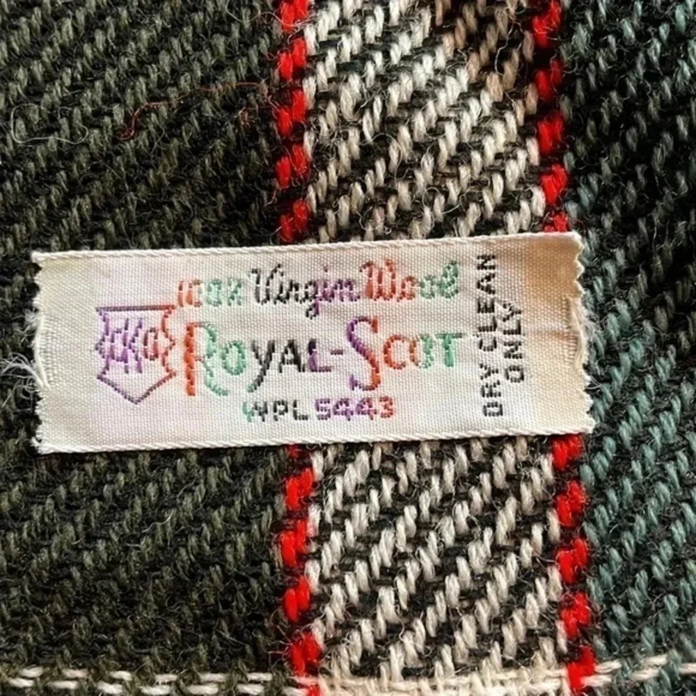 Vintage 100% Virgin Wool Royal-Scot‎ Green/Red/White Tartan Plaid Scarf Unisex